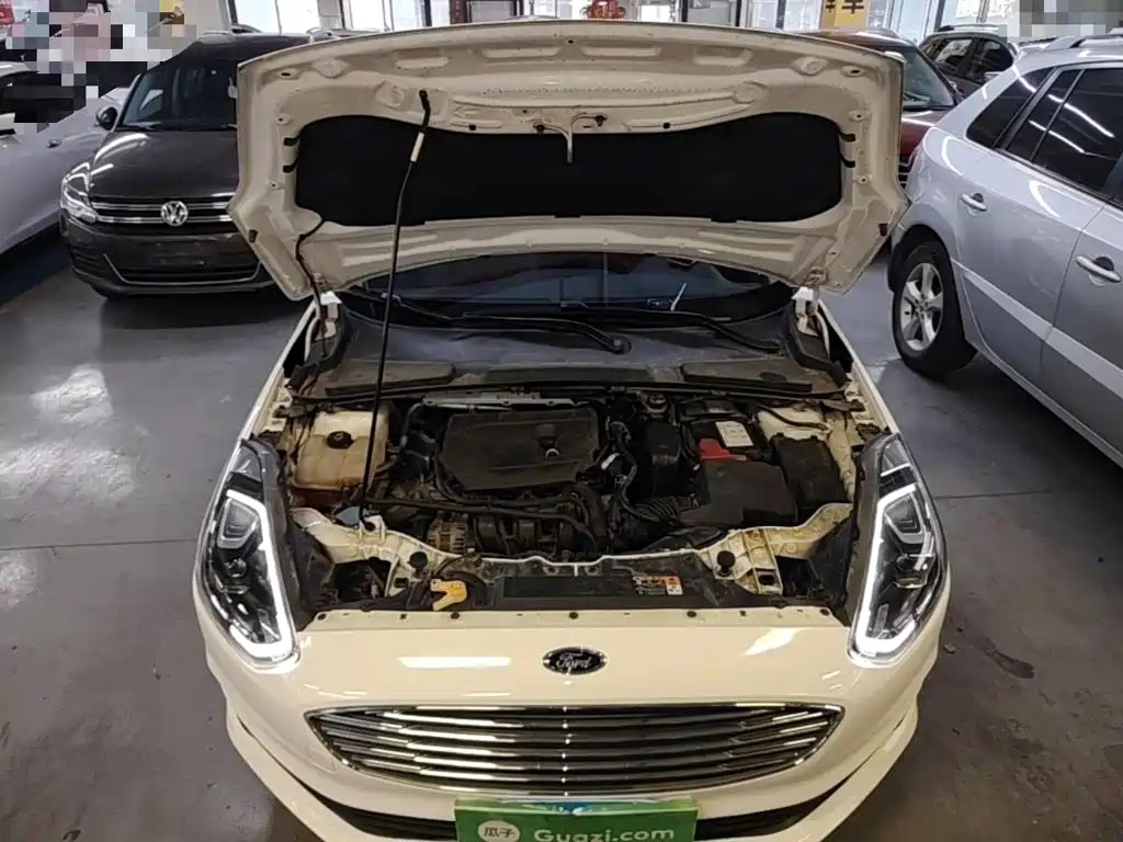 Ford Escort — миниатюра 20