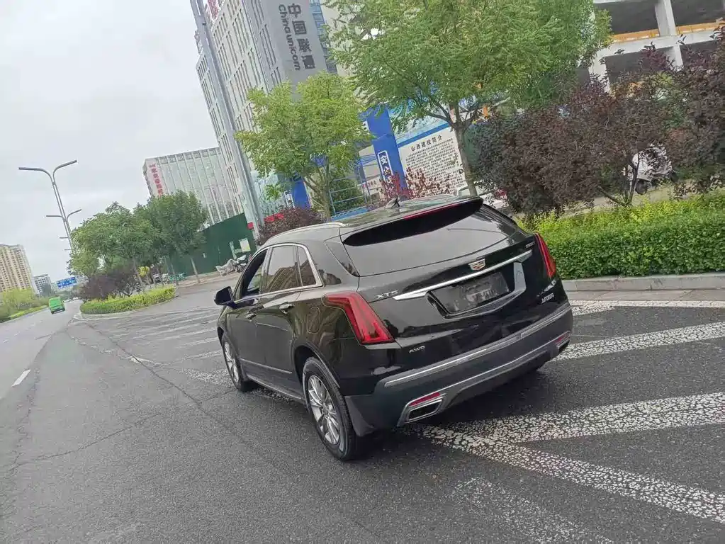Cadillac XT5 — миниатюра 8