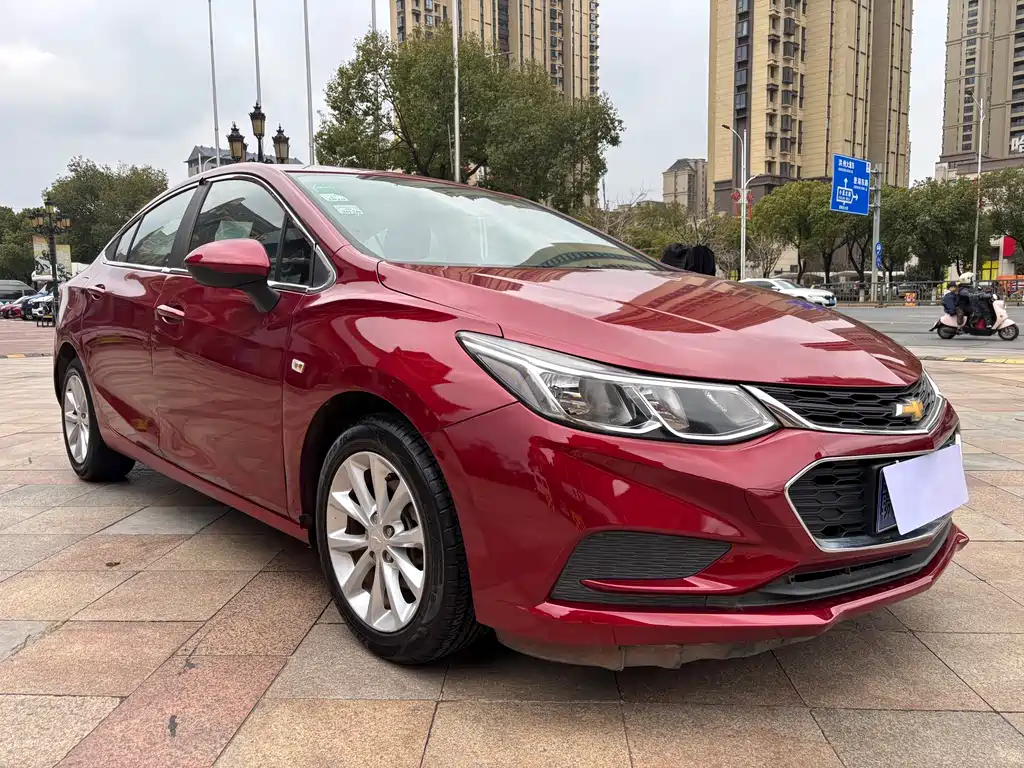 CHEVROLET CRUZE