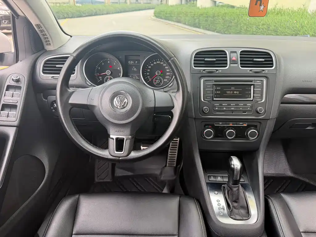 Volkswagen Golf — миниатюра 10