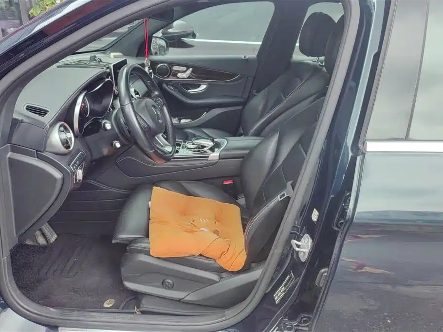 Mercedes-Benz GLC 2019 GLC 260 4MATIC