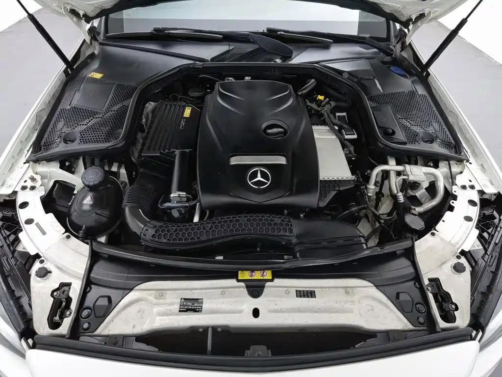 Mercedes-Benz C-Class — миниатюра 6