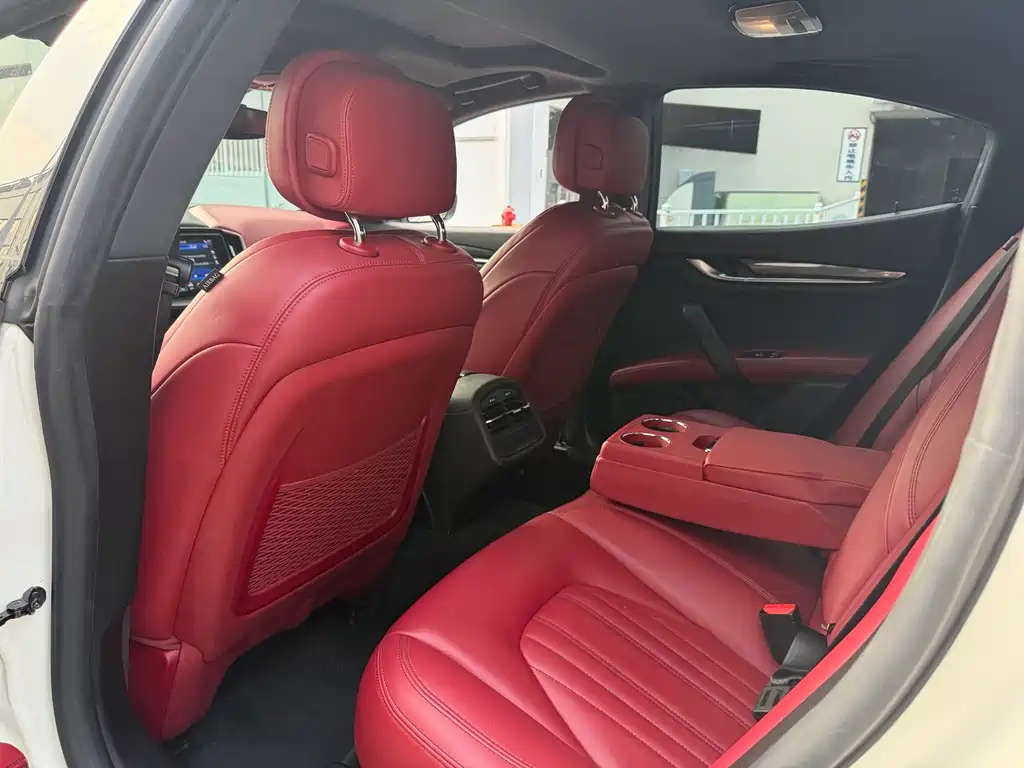Maserati Ghibli — миниатюра 14