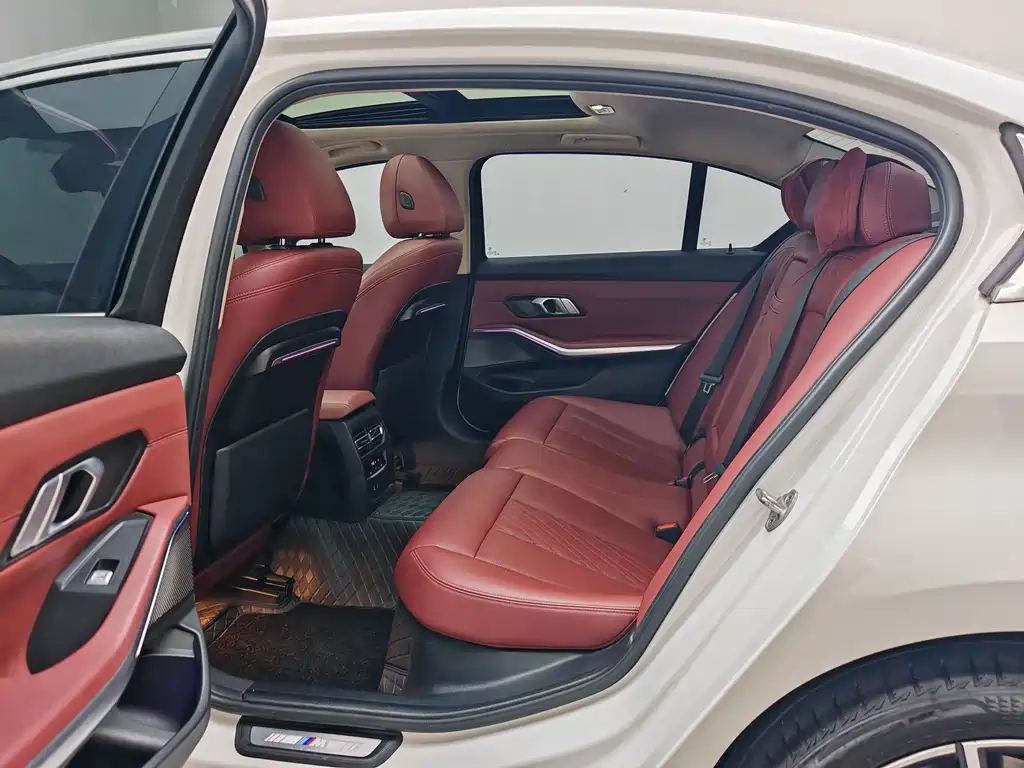 BMW 3 Series — миниатюра 17