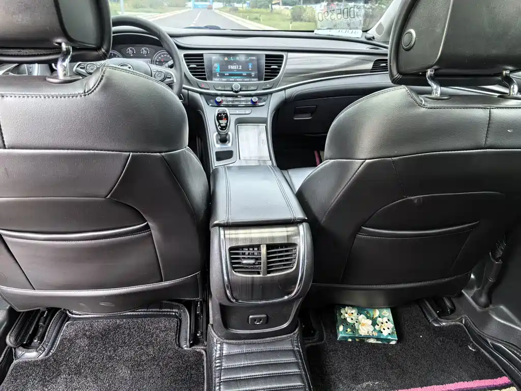 Buick LaCrosse — миниатюра 15