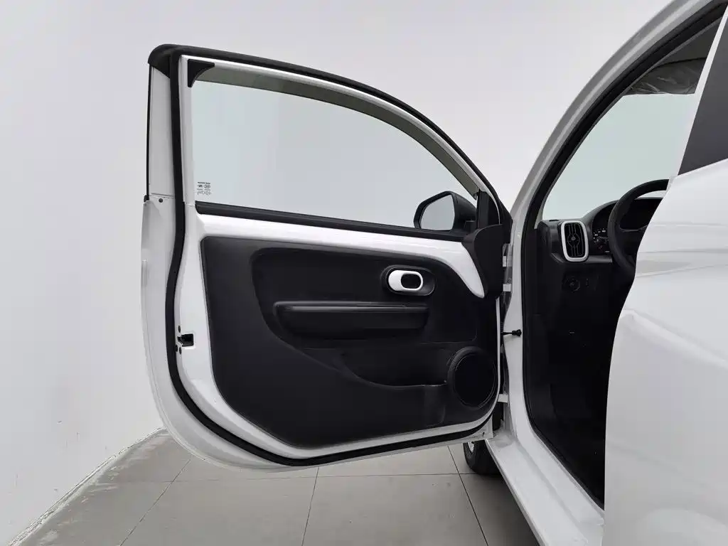 Roewe Clever — миниатюра 8