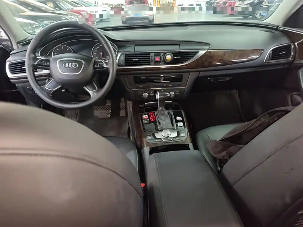 Audi A6L — миниатюра 10