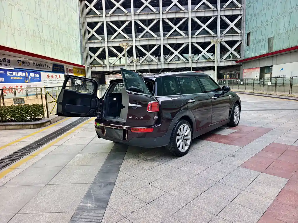 MINI CLUBMAN