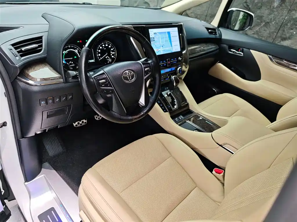 Toyota Alphard 2021 2.5L Luxury