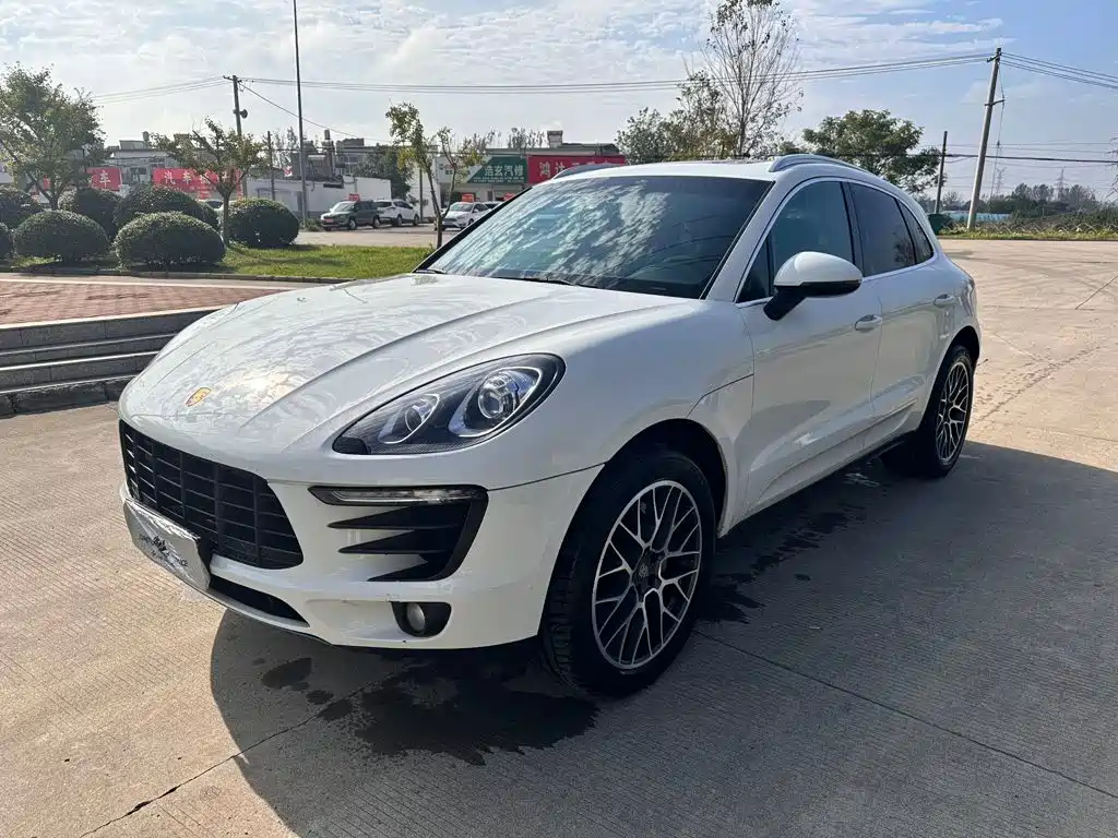 Porsche Macan — миниатюра 3