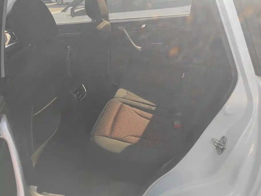 Haval M6 — миниатюра 11