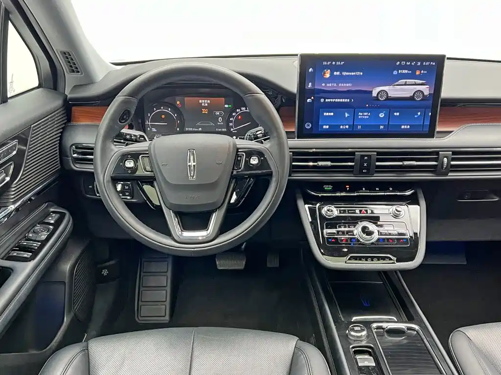 Lincoln Corsair — миниатюра 18