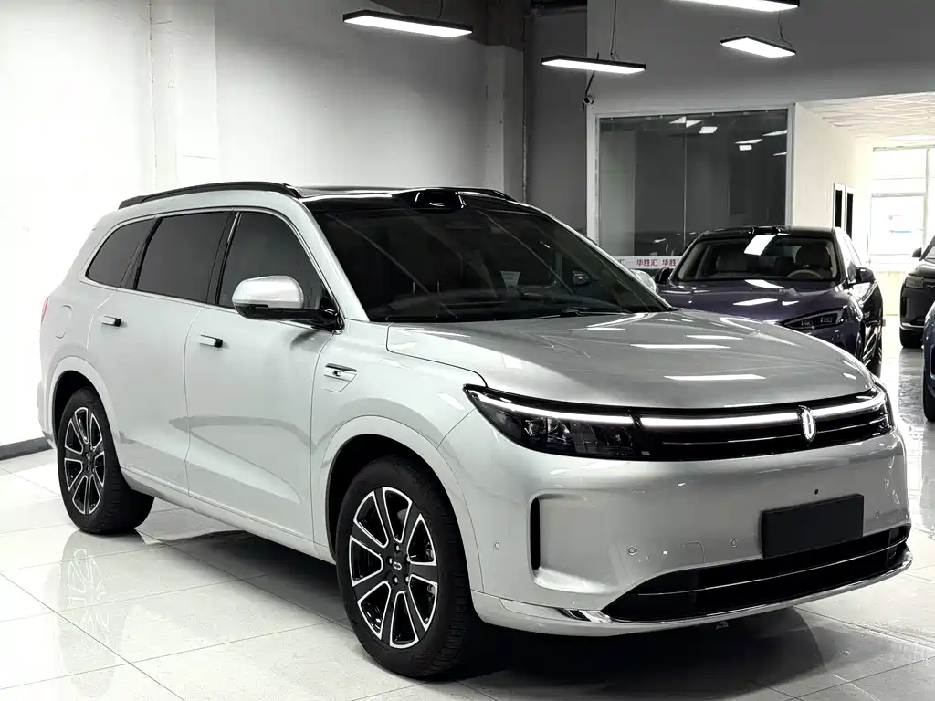 AITO Wenjie AITO M7 — миниатюра 3