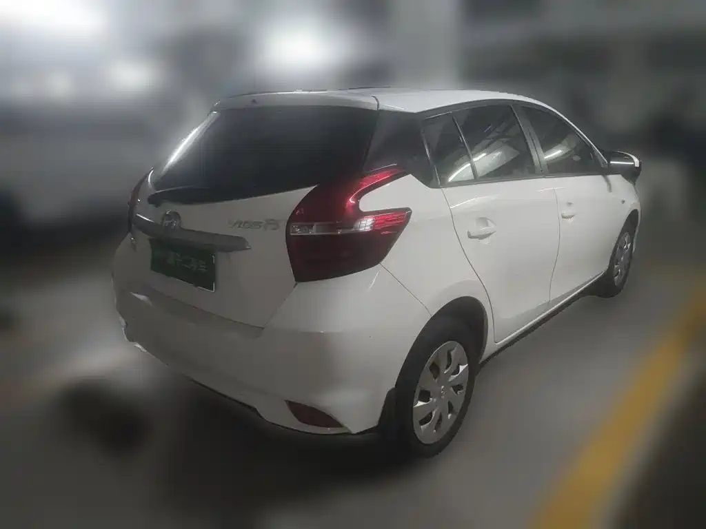 Toyota Vios FS — миниатюра 4