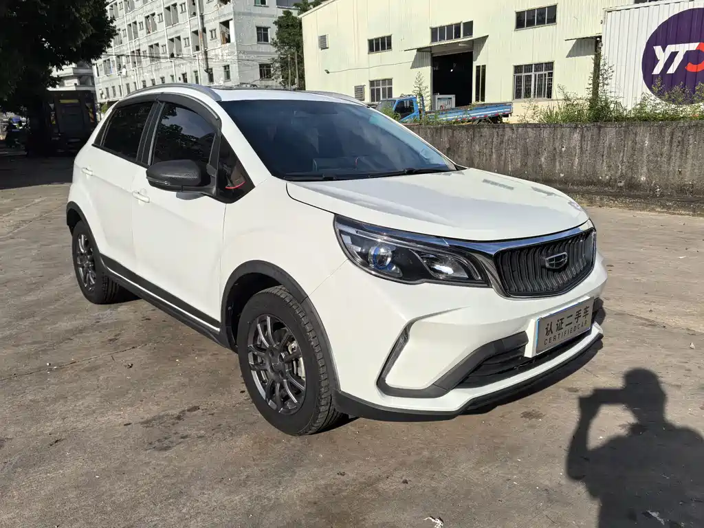 Geely Vision X3 — миниатюра 3
