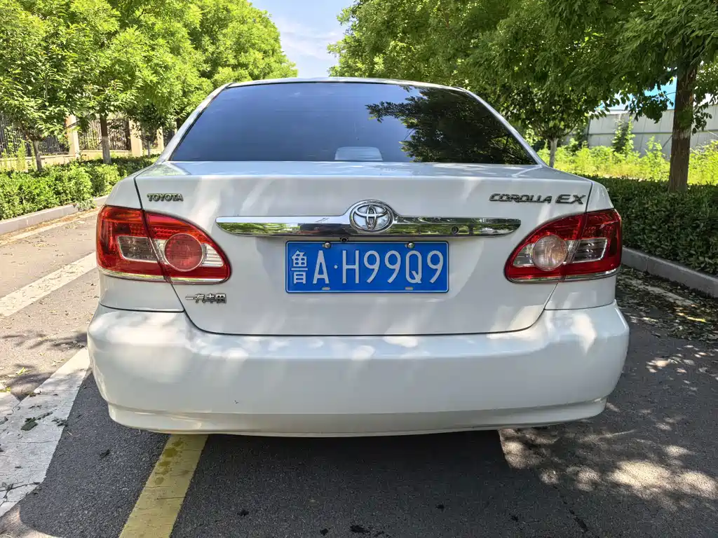 Toyota Corolla — миниатюра 5