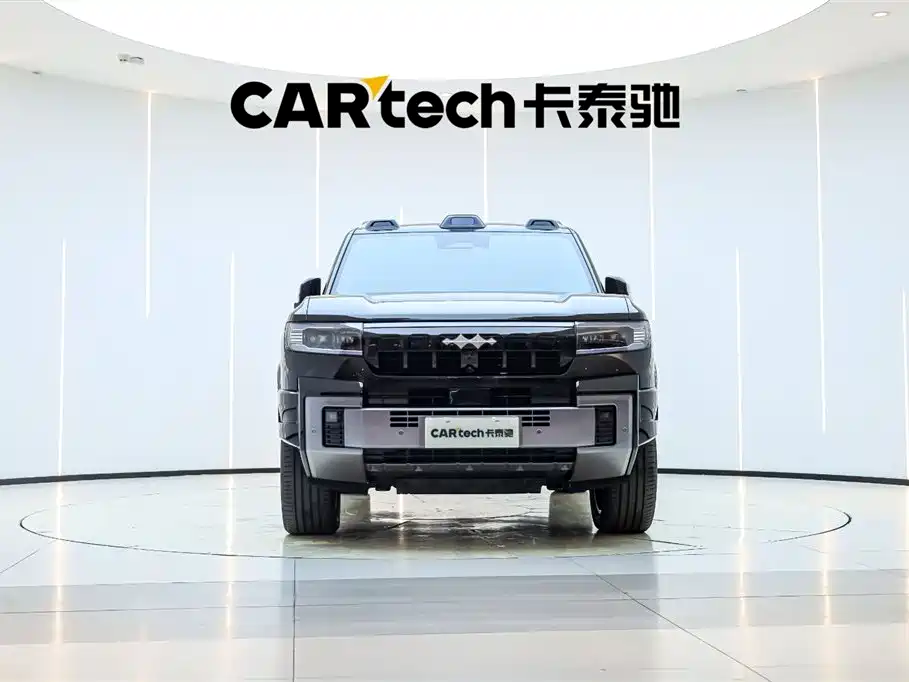 Fangchengbao Leopard 8 8 2025 Flagship 6 мест