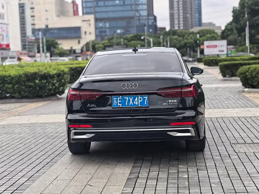 Audi A6L — миниатюра 5