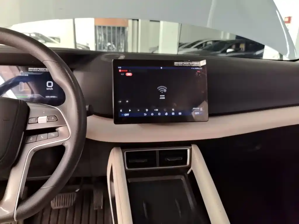 BYD Yuan UP — миниатюра 13