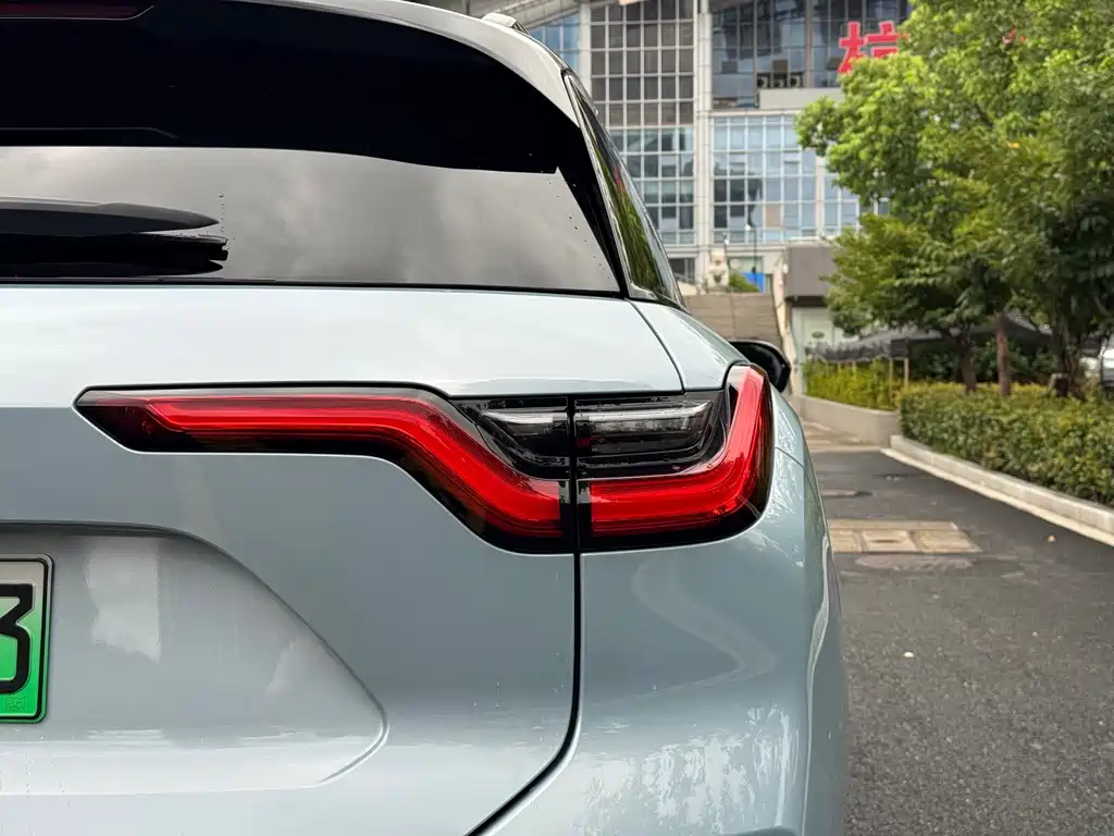 NIO ES6 — миниатюра 21