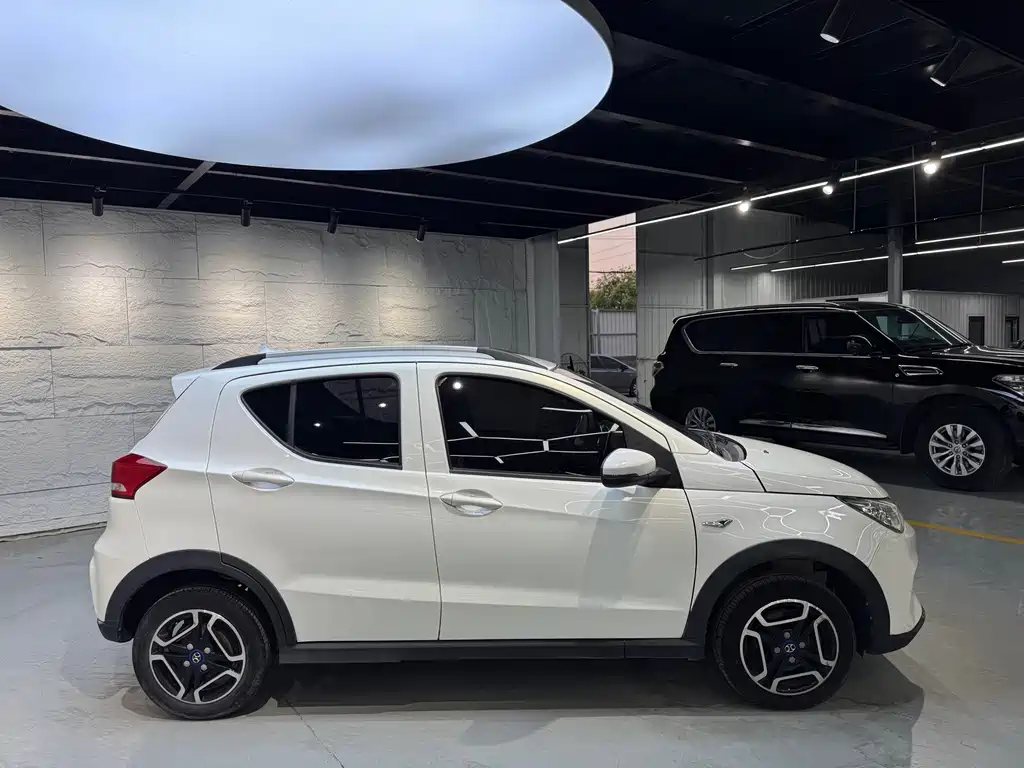 BAIC New Energy EC3 — миниатюра 4