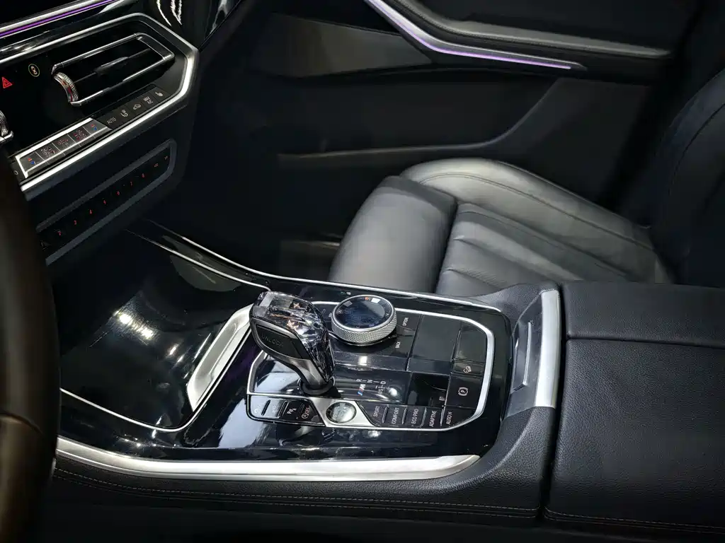 BMW X5 (Import) — миниатюра 10