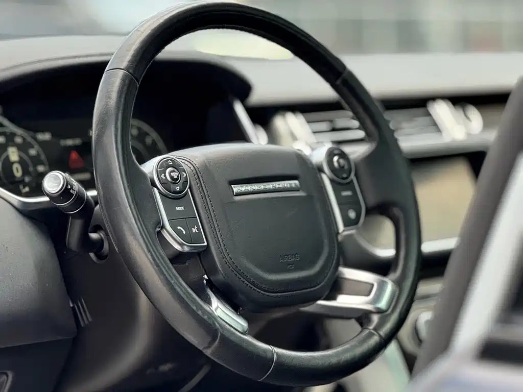 Land Rover Range Rover — миниатюра 7