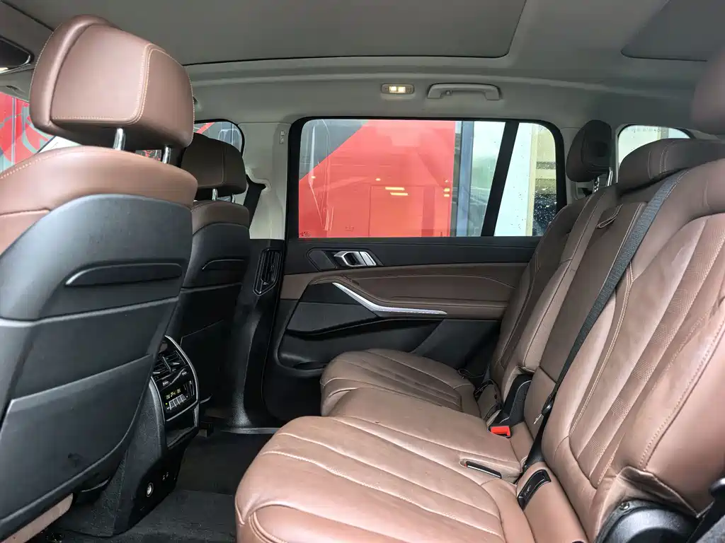 BMW X7 — миниатюра 6