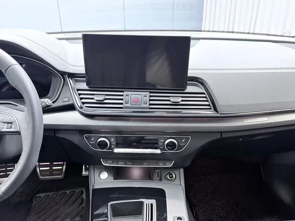 Audi Q5L — миниатюра 16