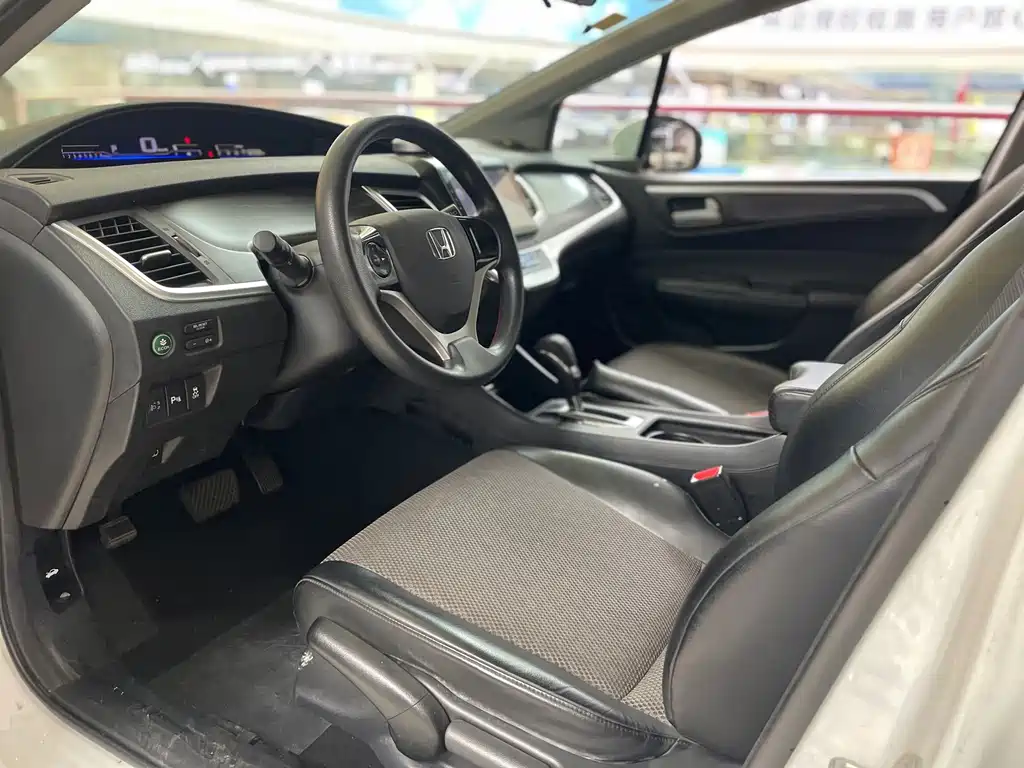 Honda Jade — миниатюра 6