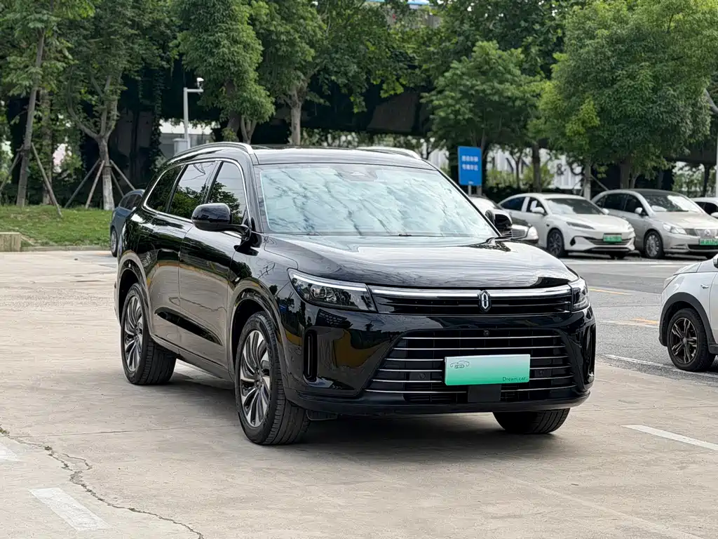 Aito M7 2024 1.5T Smart Drive Pro 5 мест
