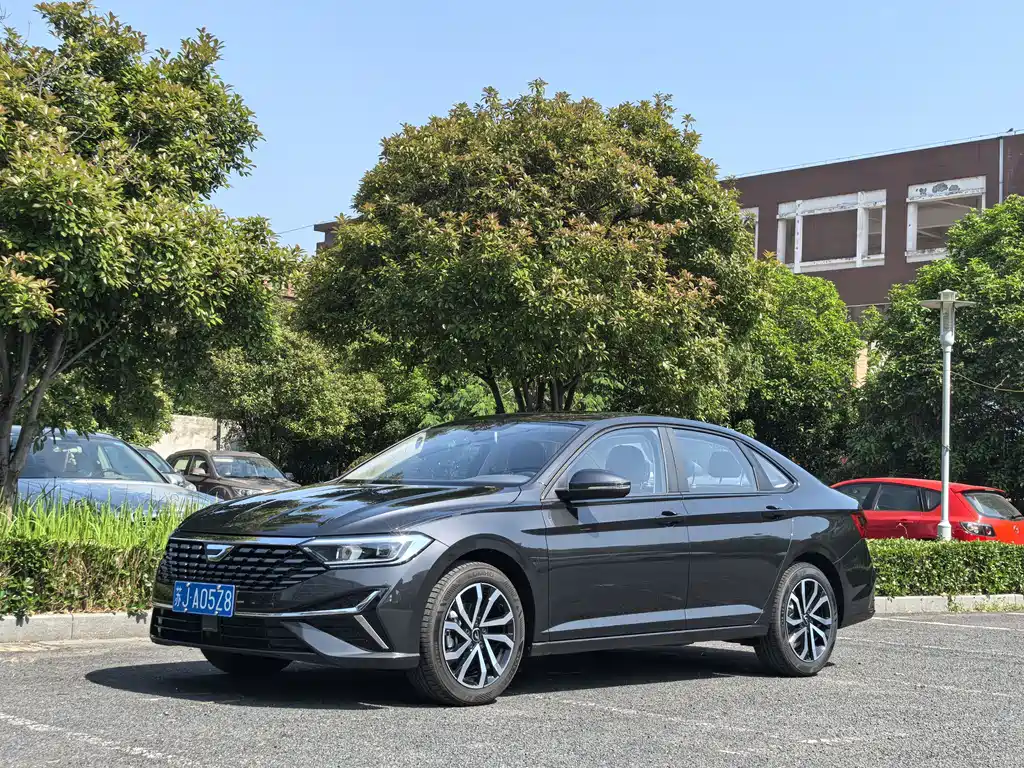 Jetta VA7 2025