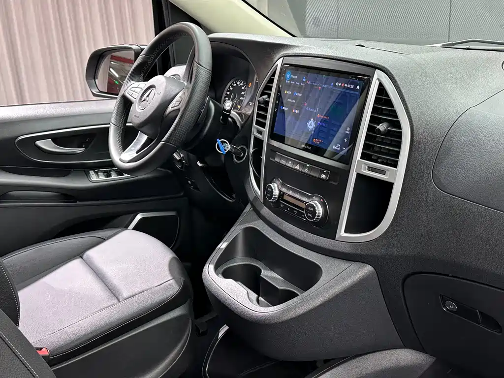 Mercedes-Benz Vito — миниатюра 32