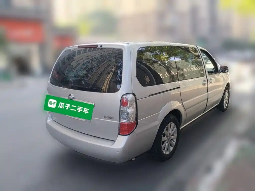 Buick GL8 — миниатюра 4