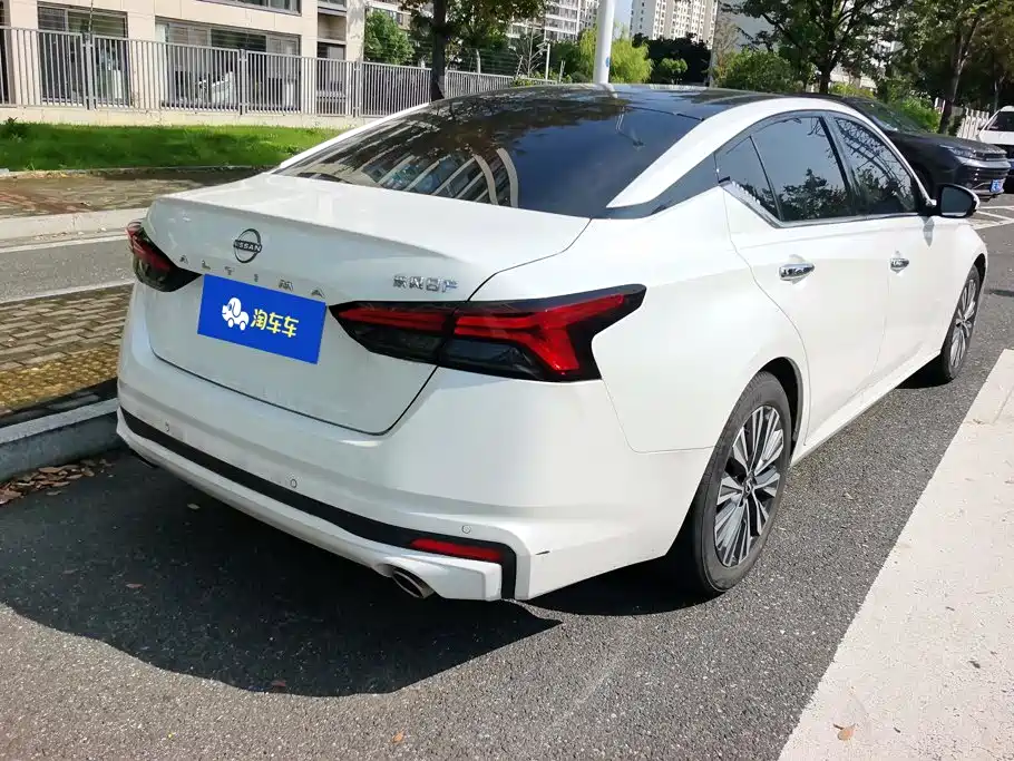 Nissan Teana — миниатюра 3