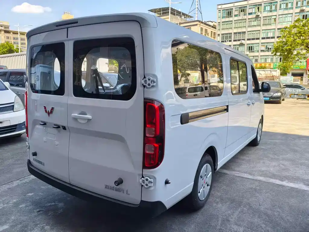 Wuling 五菱扬光L — миниатюра 6