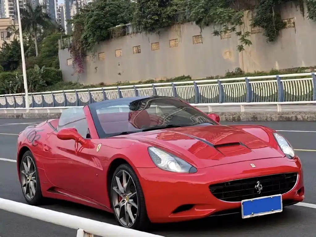 Ferrari California T — миниатюра 2