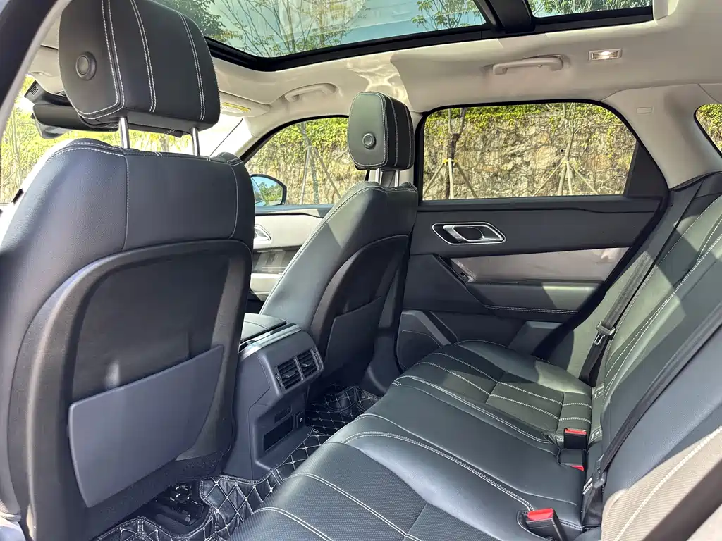 Land Rover Velar — миниатюра 6