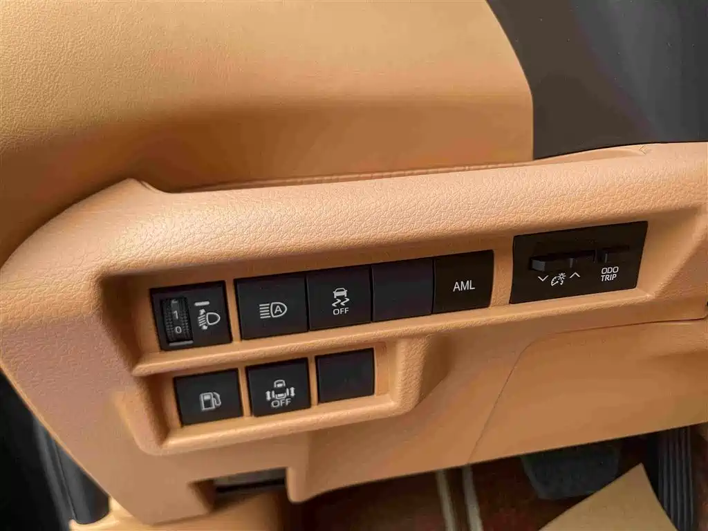 Toyota Sienna — миниатюра 10