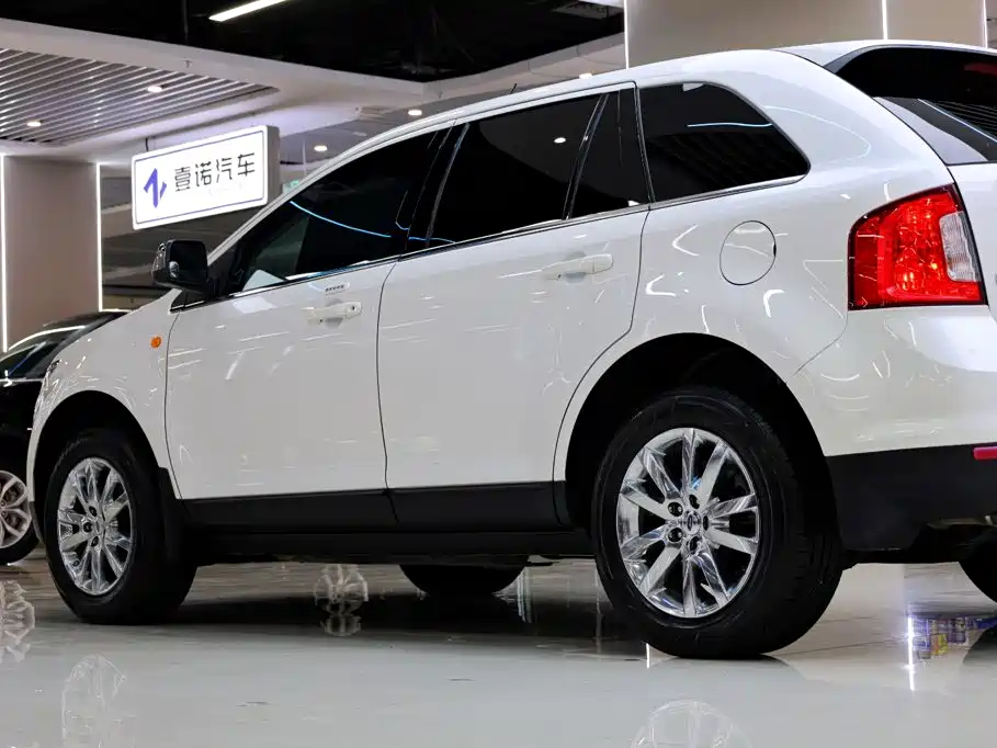 Ford Edge (Import) — миниатюра 12