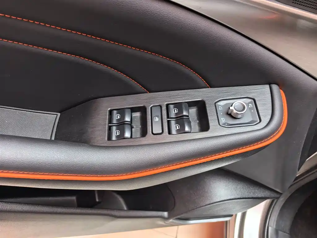 Haval F7 2.0T 2WD i Dynamic, фото 16