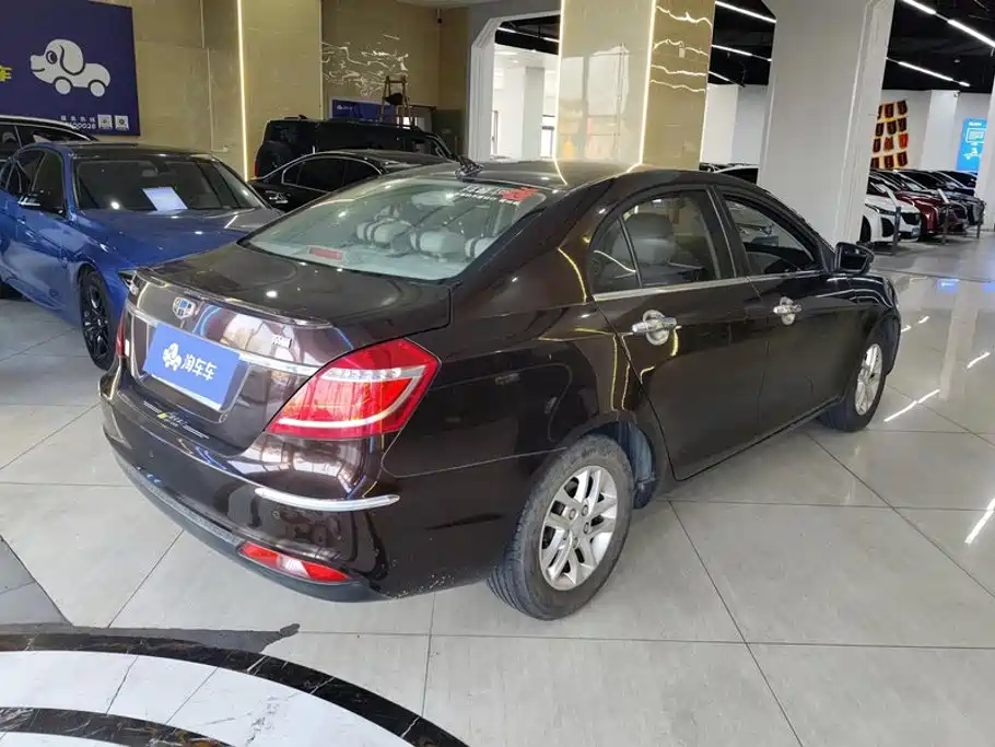 Geely Emgrand — миниатюра 3