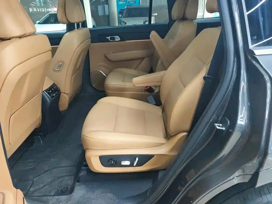 Li Auto Li ONE — миниатюра 11