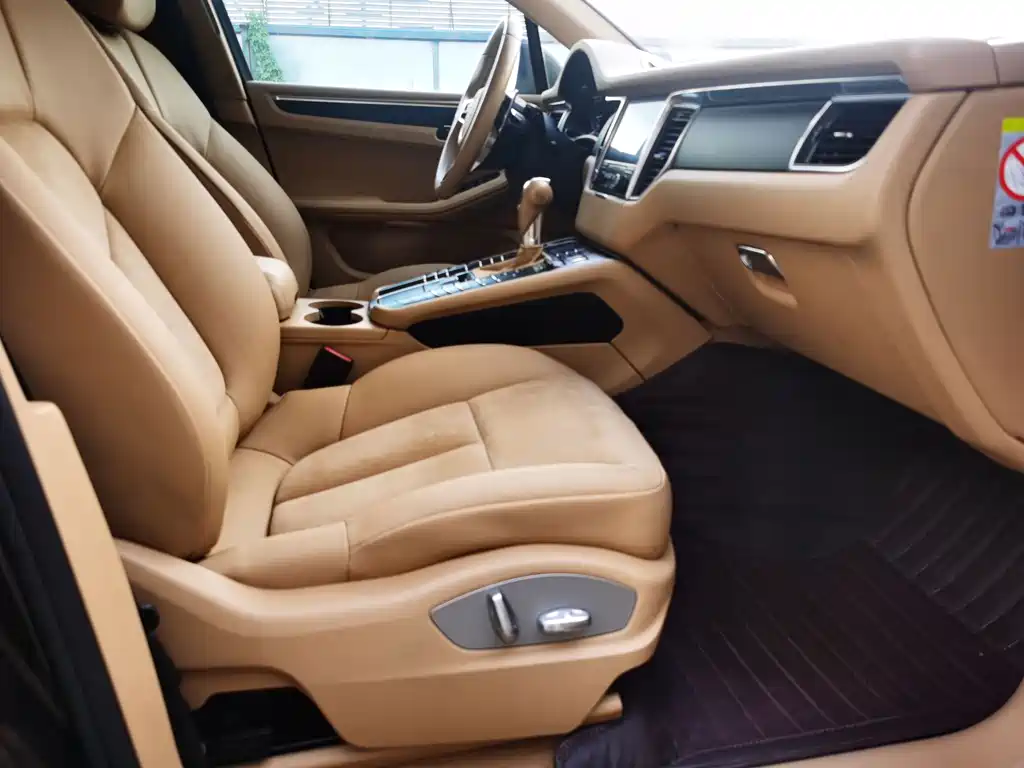 Porsche Macan — миниатюра 9