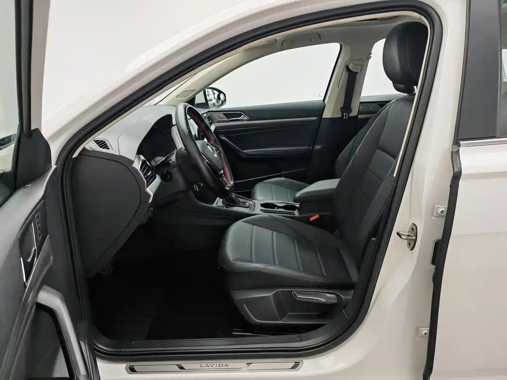 Volkswagen Lavida 2021 1.5L AT Comfort