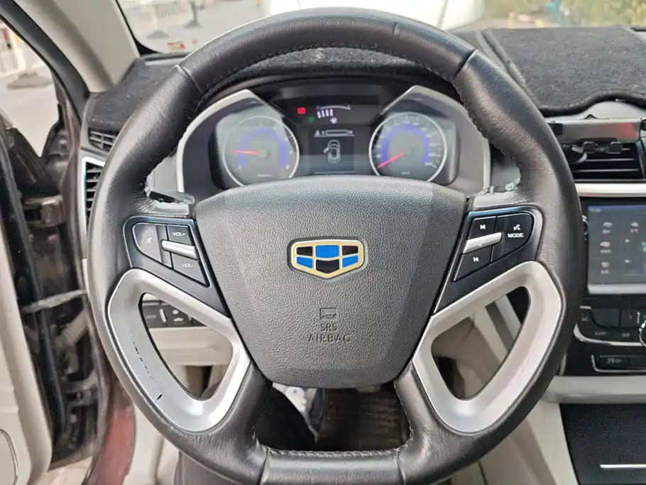 Geely Emgrand — миниатюра 15