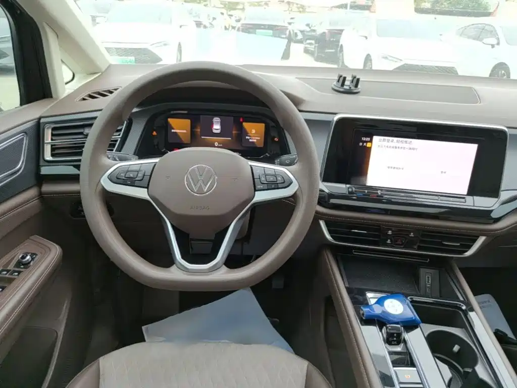 Volkswagen Viloran — миниатюра 11