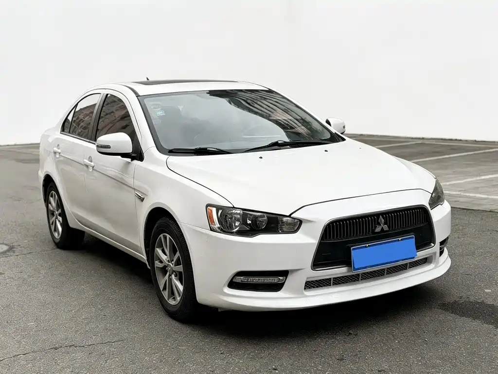 Mitsubishi Lancer EX — миниатюра 3