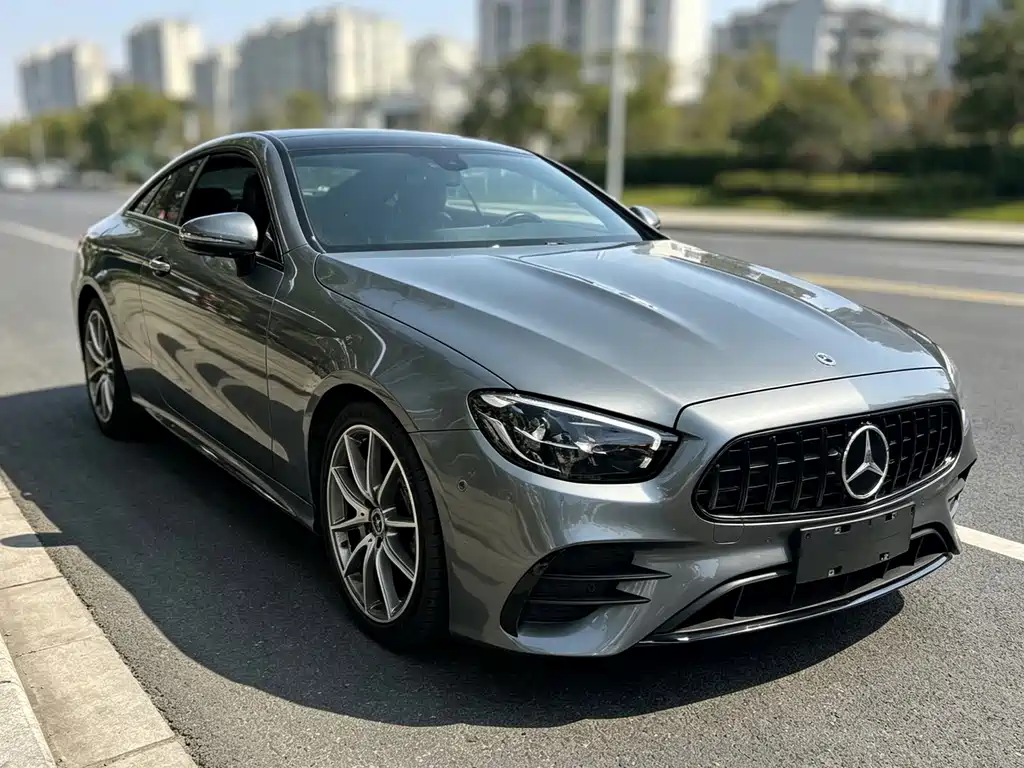 Mercedes-Benz E-Class (Import) — миниатюра 3