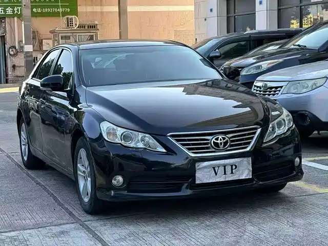 Toyota Reiz